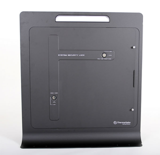 Illustration for article titled Thermaltake Level 10 Chassis Review: Can BMW Change PC Design?